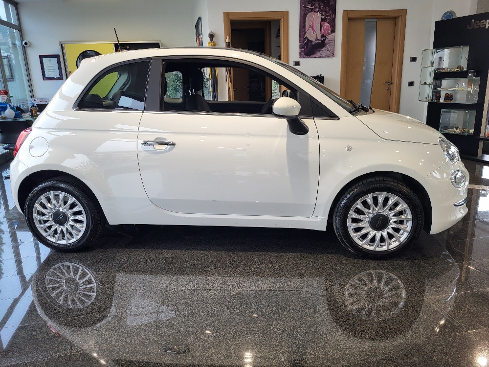 FIAT 500 1.0 70cv HYBRID DOLCEVITA + PACK COMFORT – OK NEOPATENTATI – SOLO 17.000 KM!!!!