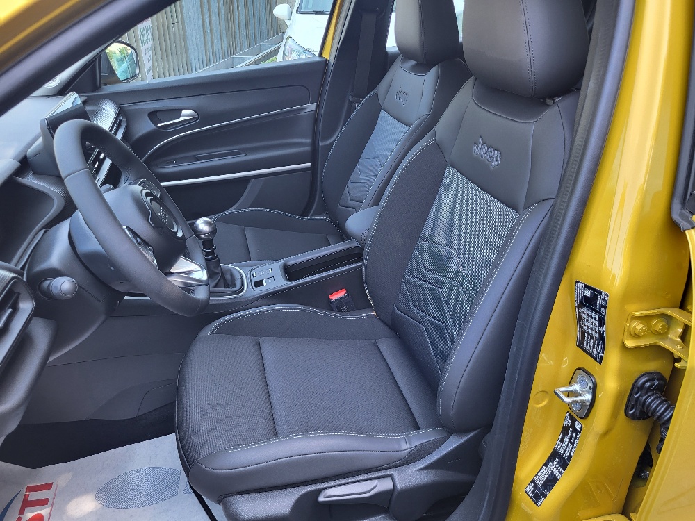 JEEP AVENGER 1.2 TURBO 100cv ALTITUDE KM0 2025 – PREZZO PROMO