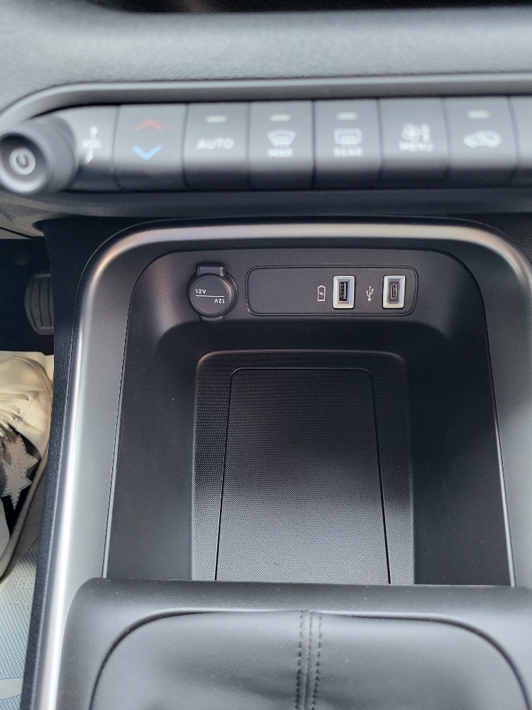 JEEP AVENGER 1.2 TURBO 100cv ALTITUDE KM0 2025 – PREZZO PROMO