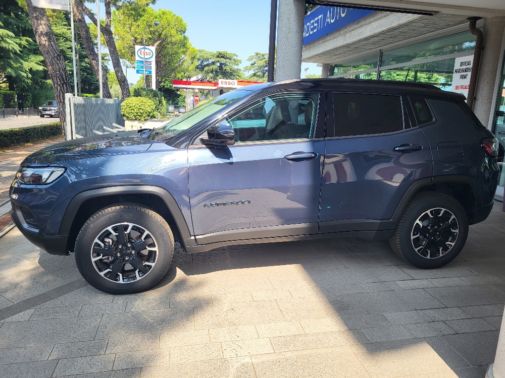 JEEP COMPASS 1.3 T4 4xe PLUG-IN HYBRID TRAILHAWK CAMBIO AUTOMATICO 4 RUOTE MOTRICI – PREZZO RIBASSATO !!!