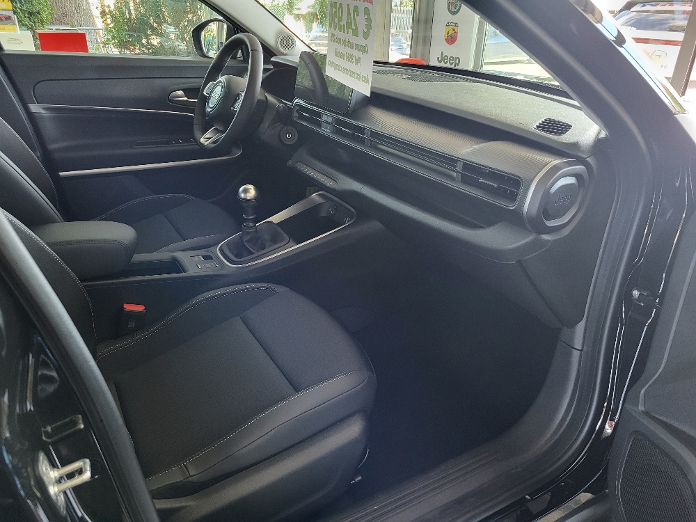 JEEP AVENGER 1.2 TURBO 100cv ALTITUDE KM0 2025 – PRONTACONSEGNA – PREZZO PROMO