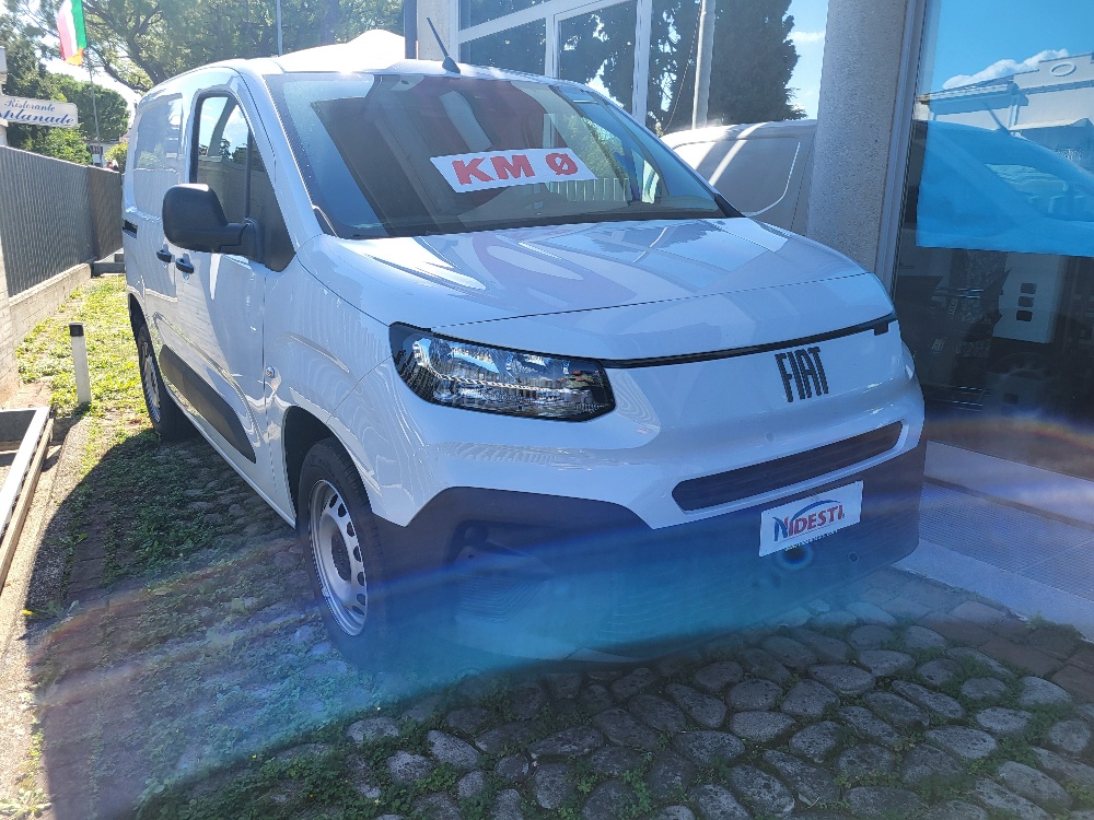 FIAT DOBLO’ CARGO 3 POSTI 1.5 BlueHdi 100cv – KM0 2025 – IN PRONTACONSEGNA!!!