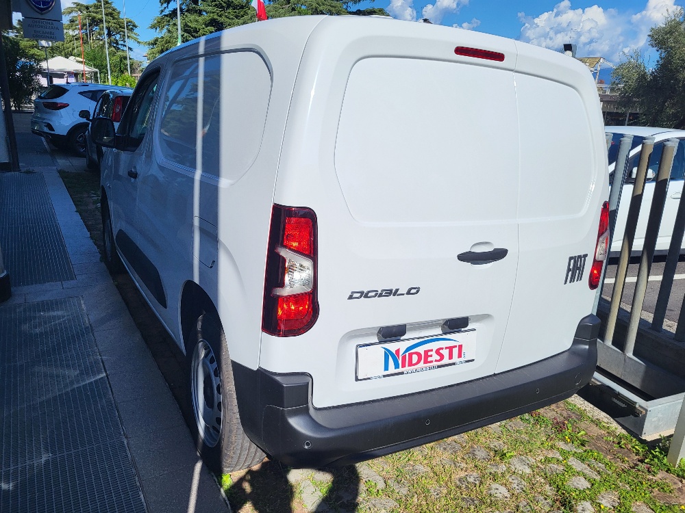 FIAT DOBLO’ CARGO 3 POSTI 1.5 BlueHdi 100cv – KM0 2025 – IN PRONTACONSEGNA!!!