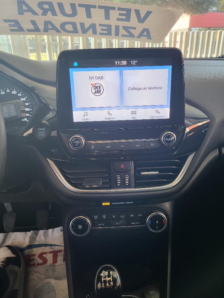 FORD FIESTA 1.1 75cv 5 PORTE TITANIUM – OK NEOPATENTATI