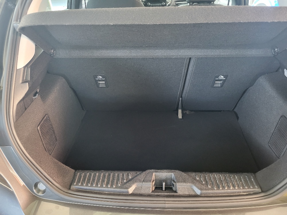 FORD FIESTA 1.1 75cv 5 PORTE TITANIUM – OK NEOPATENTATI