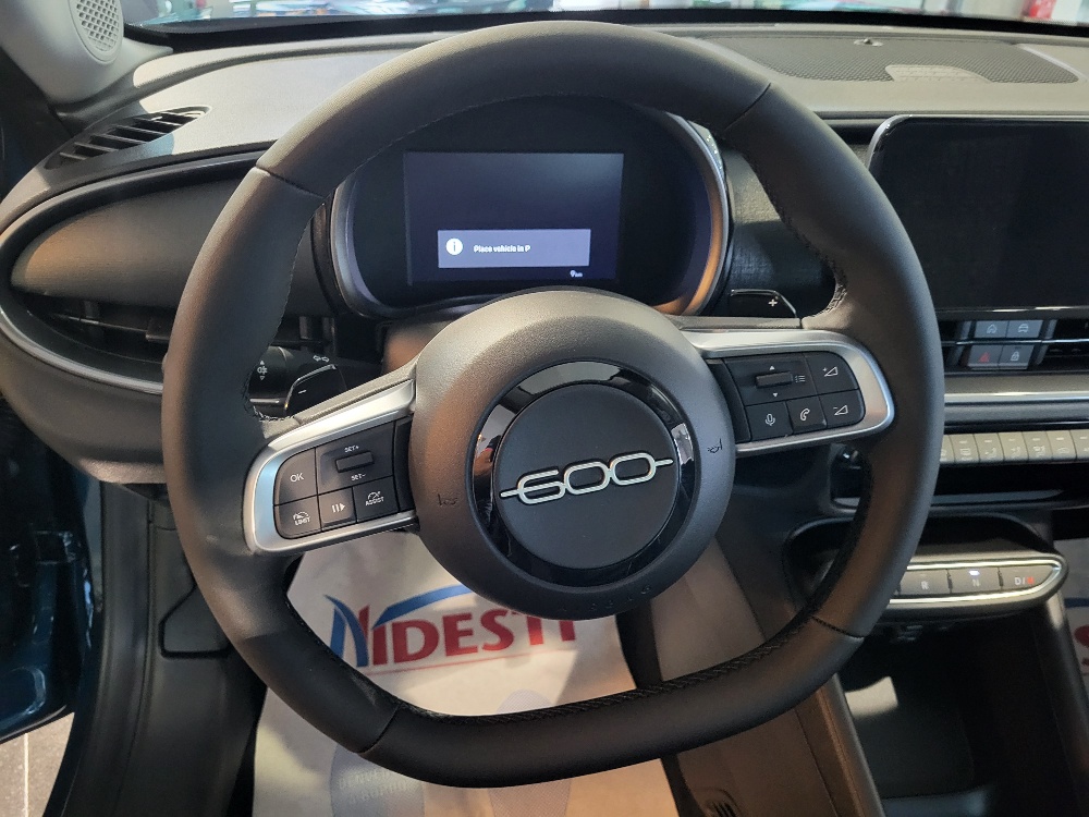 FIAT 600 HYBRID 100cv – CAMBIO AUTOMATICO – KM0 GIUGNO 2025