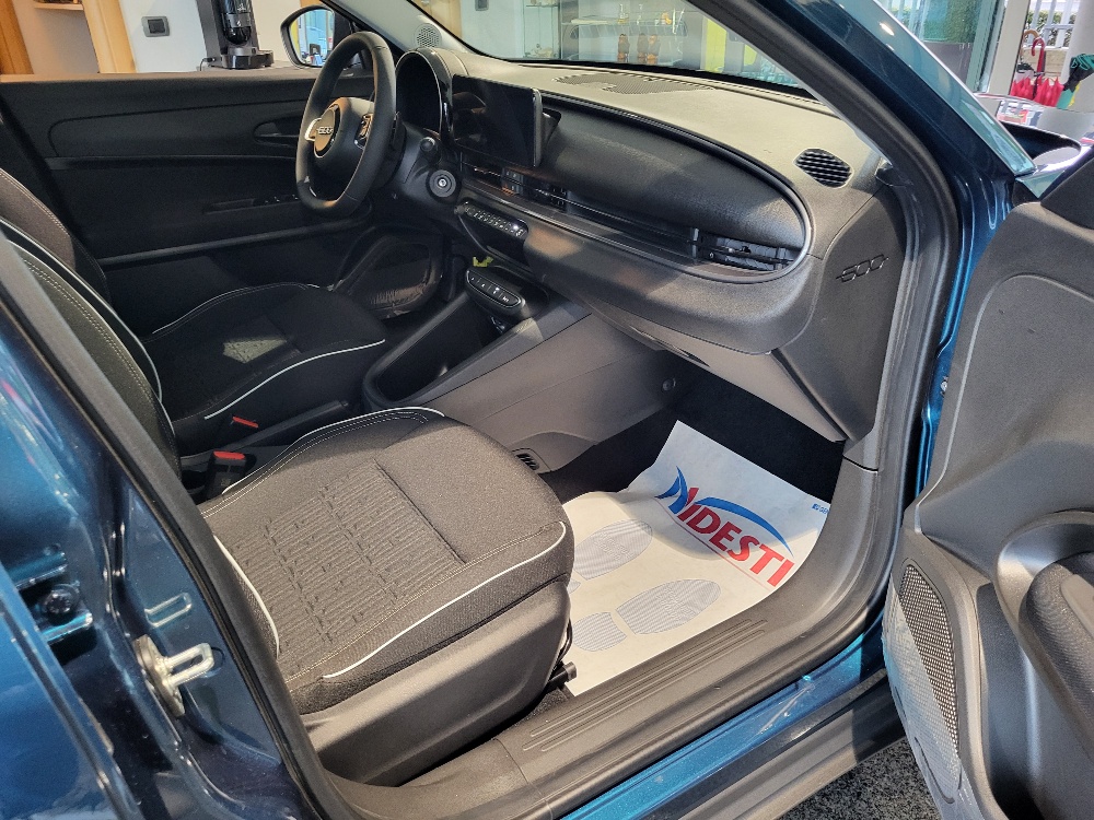 FIAT 600 HYBRID 100cv – CAMBIO AUTOMATICO – KM0 GIUGNO 2025