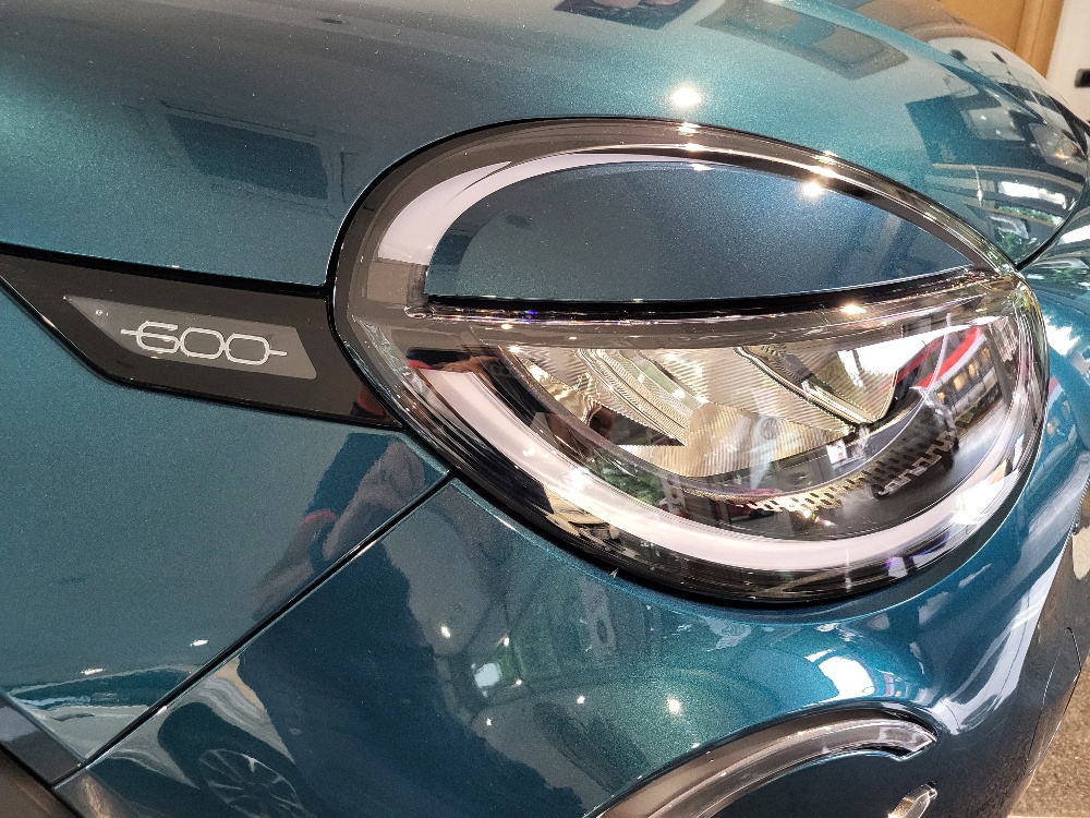 FIAT 600 HYBRID 100cv – CAMBIO AUTOMATICO – KM0 GIUGNO 2025