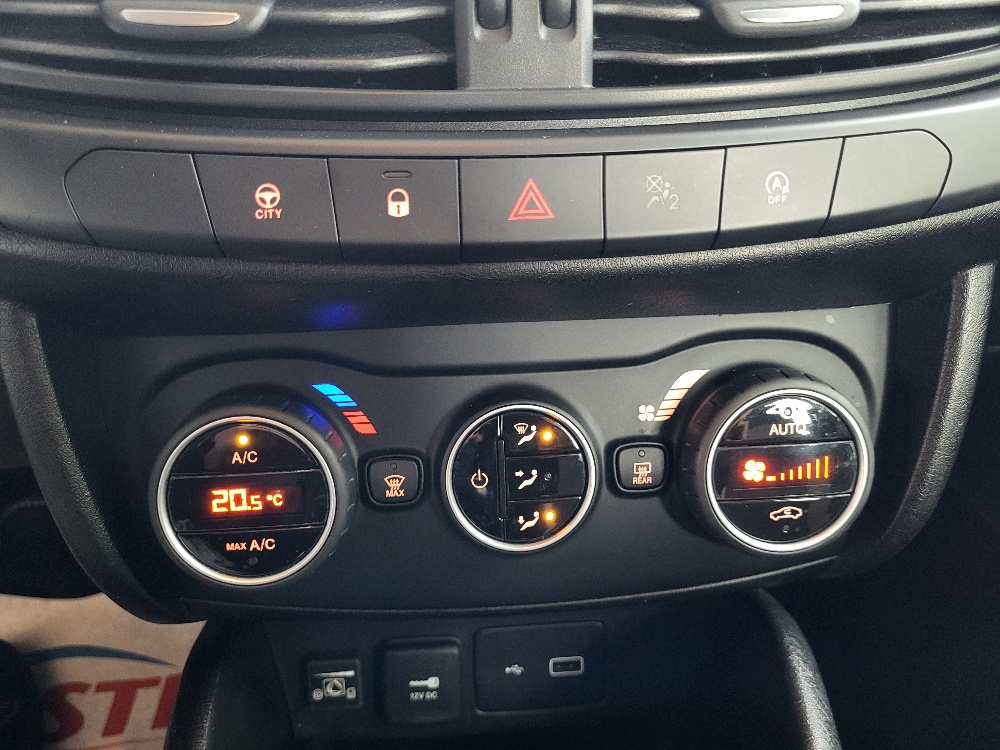 FIAT TIPO SW 1.4 T-JET 120cv LOUNGE CON IMPIANTO GPL