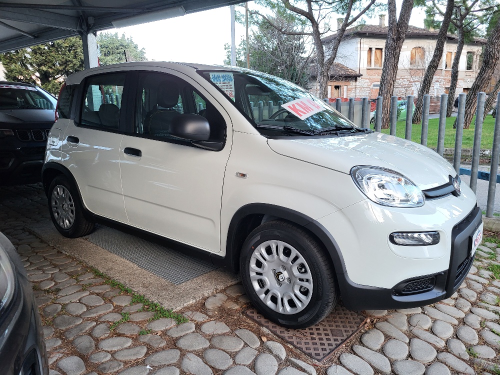 FIAT PANDA 1.0 70cv HYBRID – KM0 2024 – DISPONIBILE SUBITO PRONTACONSEGNA !!!!