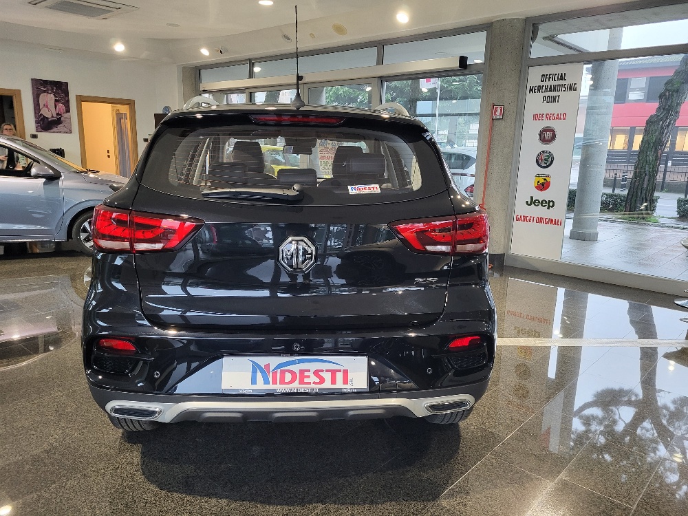 MG ZS 1.5 106cv LUXURY – KM0 – OK NEOPATENTATI