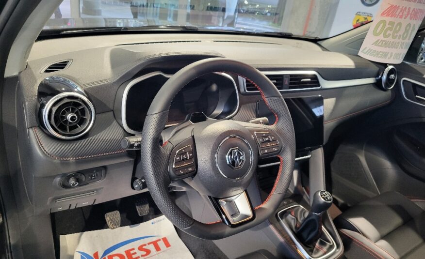 MG ZS 1.5 106cv LUXURY – KM0 – OK NEOPATENTATI