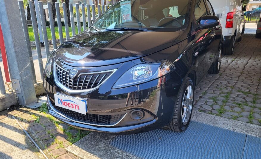 LANCIA Y SILVER 1.0 70cv HYBRID – OK NEOPATENTATI