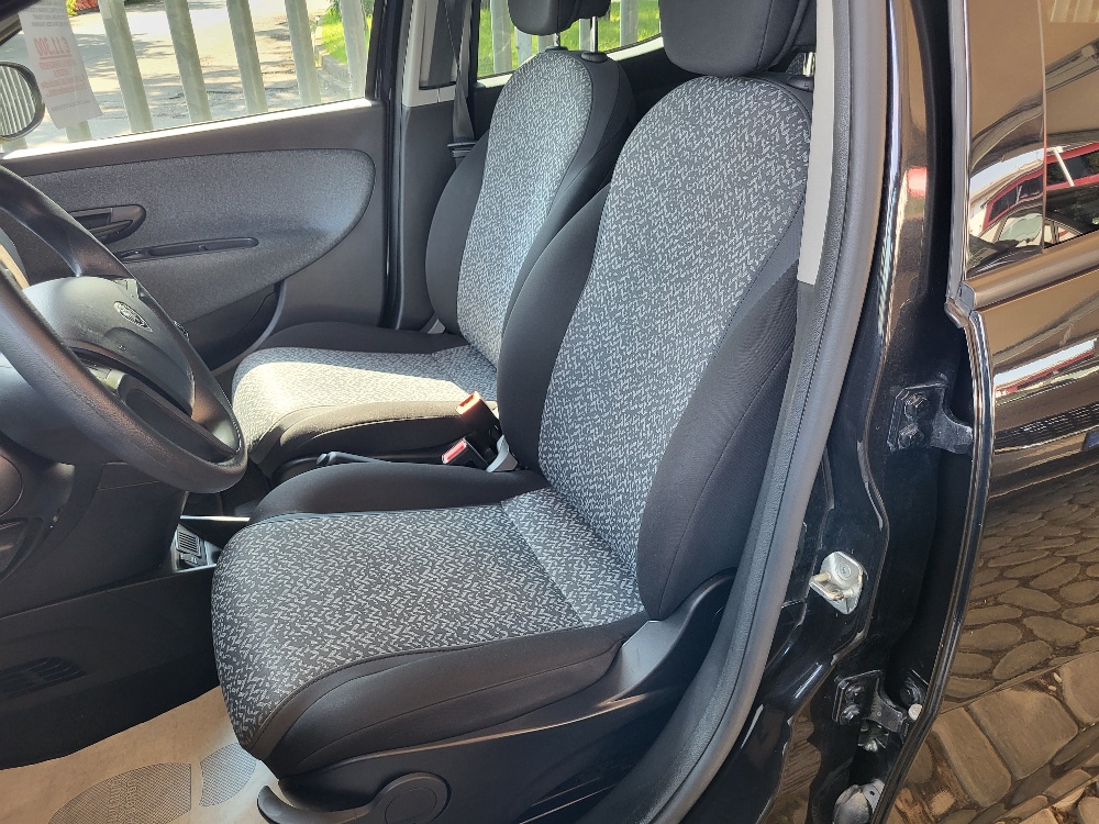 LANCIA Y SILVER 1.0 70cv HYBRID – OK NEOPATENTATI