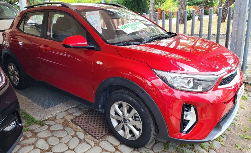 KIA STONIC 1.2 BENZINA CON IMPIANTO GPL ORIGINALE DALLA FABBRICA
