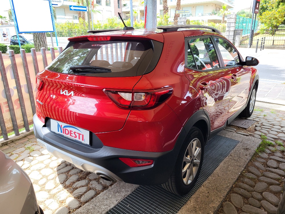 KIA STONIC 1.2 BENZINA CON IMPIANTO GPL ORIGINALE DALLA FABBRICA – OK NEOPATENTATI