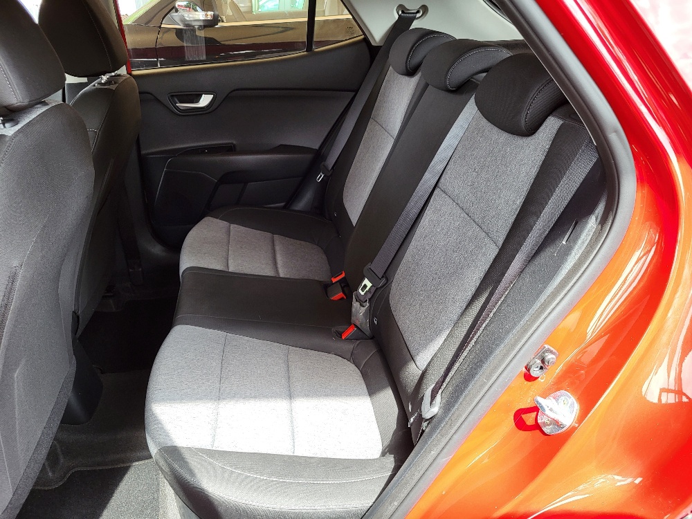 KIA STONIC 1.2 BENZINA CON IMPIANTO GPL ORIGINALE DALLA FABBRICA – OK NEOPATENTATI