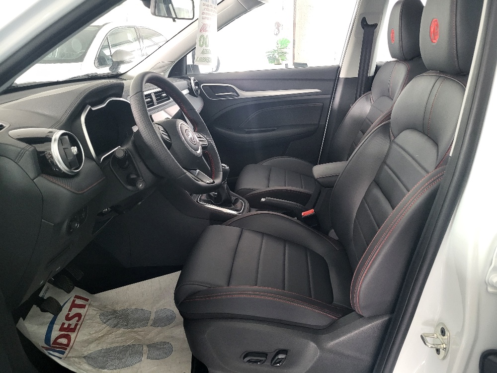 MG ZS 1.5 106cv LUXURY – KM0 – OK NEOPATENTATI