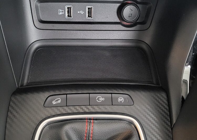 MG ZS 1.5 106cv LUXURY – KM0 – OK NEOPATENTATI