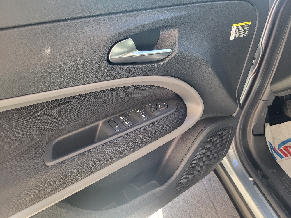 JEEP AVENGER 1.2 TURBO 100cv LONGITUDE KM0 2025 – PRONTACONSEGNA – PREZZO PROMO