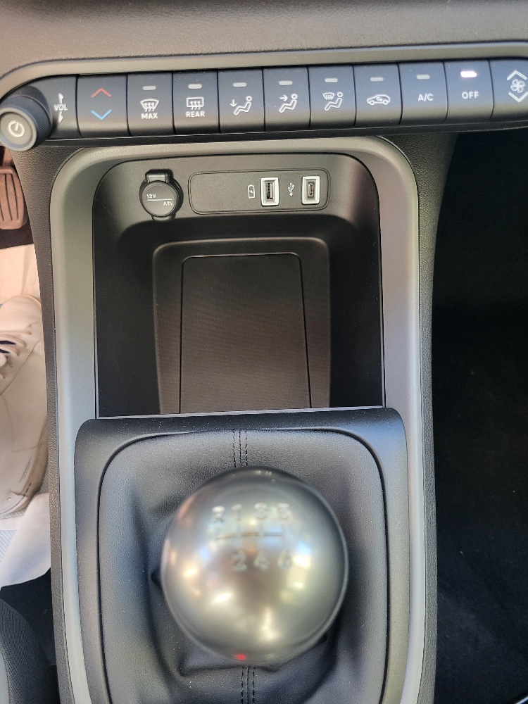 JEEP AVENGER 1.2 TURBO 100cv LONGITUDE KM0 2025 – PRONTACONSEGNA – PREZZO PROMO