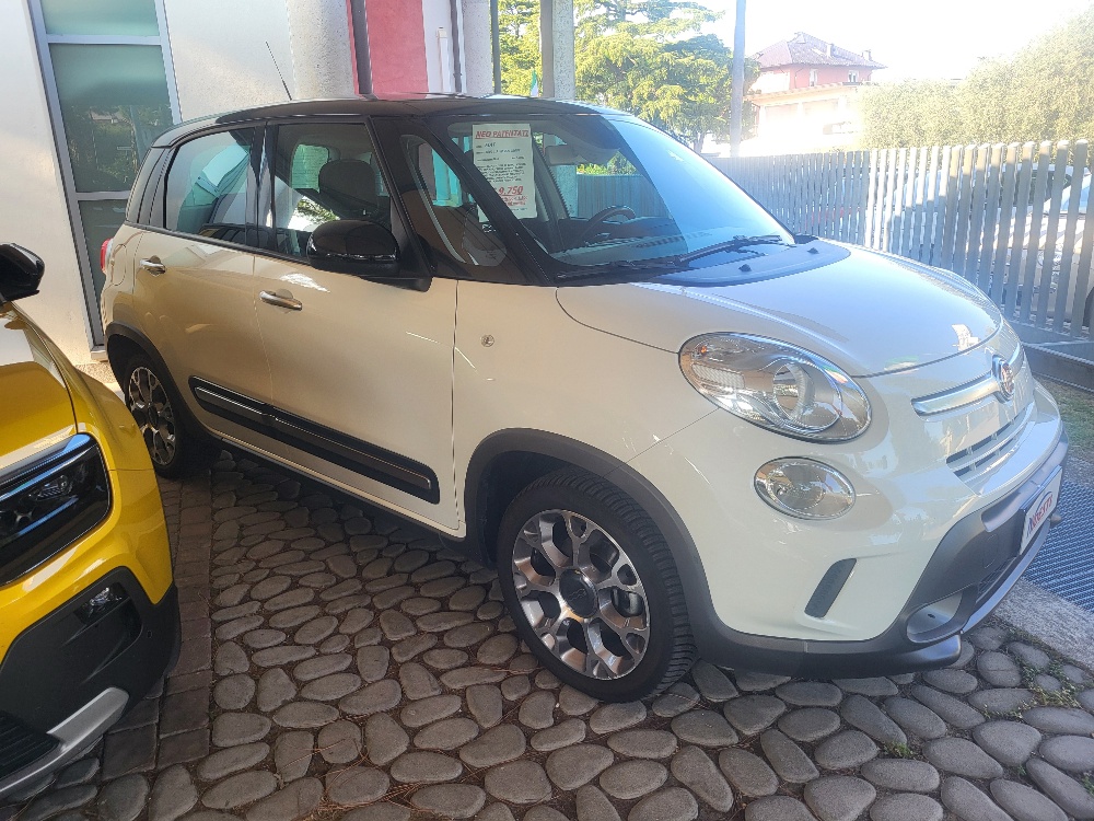 FIAT 500L 1.3 mjt TREKKING 95cv – OK NEOPATENTATI!!