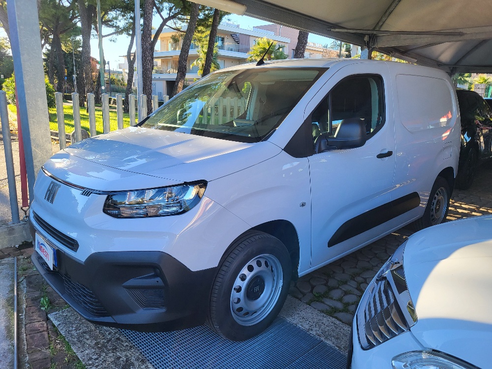 FIAT DOBLO’ CARGO 3 POSTI 1.5 BlueHdi 100cv – KM0 2025 – IN PRONTACONSEGNA!!!