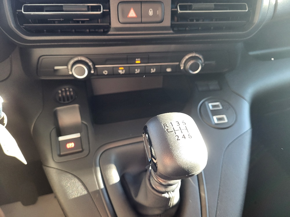 FIAT DOBLO’ CARGO 3 POSTI 1.5 BlueHdi 100cv – KM0 2025 – IN PRONTACONSEGNA!!!