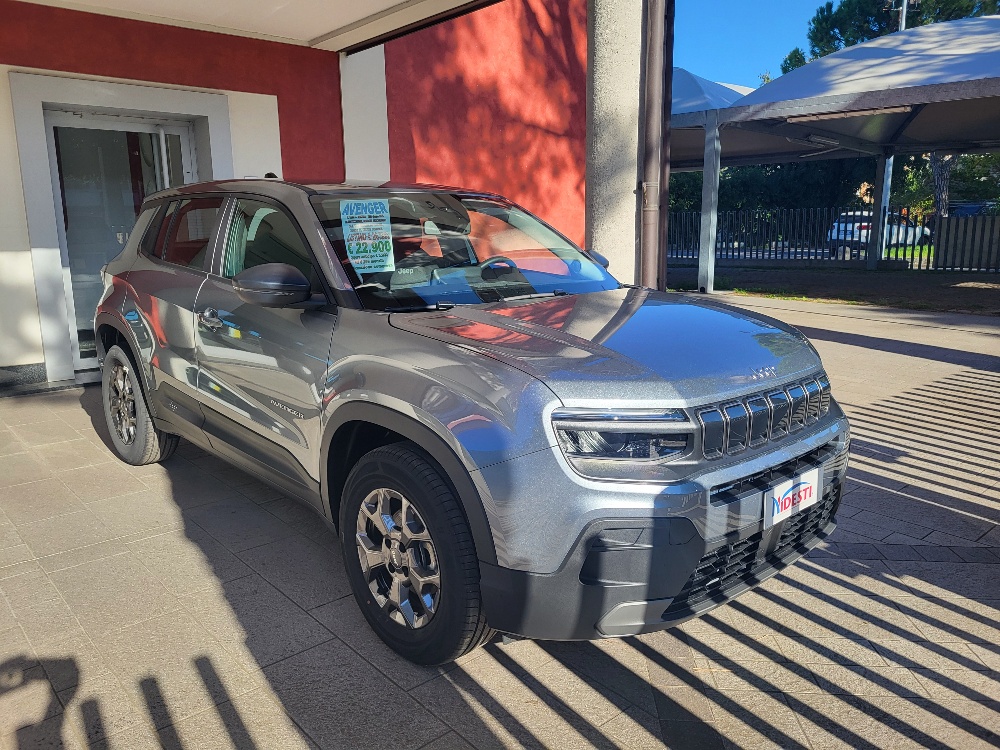 JEEP AVENGER 1.2 TURBO 100cv LONGITUDE KM0 2025 – PRONTACONSEGNA – BLACK DICEMBER