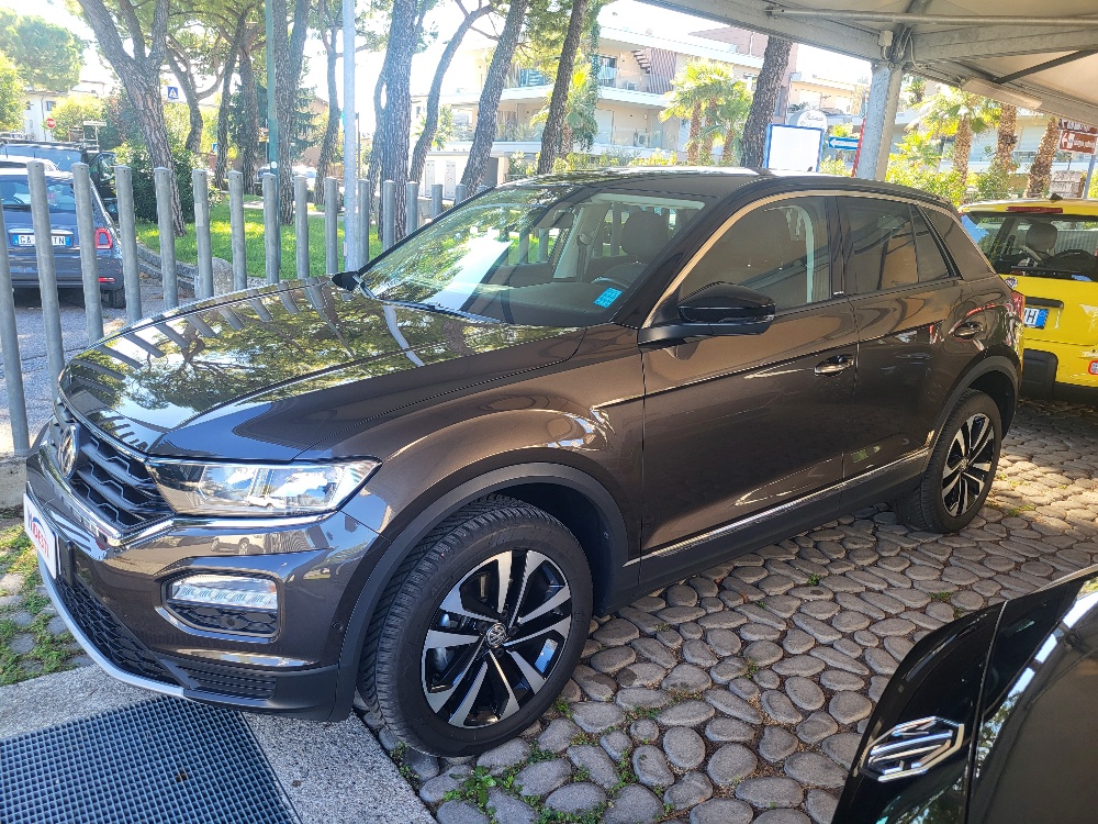 VOLKSWAGEN T-ROC 1.6 tdi 115cv STYLE IQ-DRIVE – PREZZO PROMO
