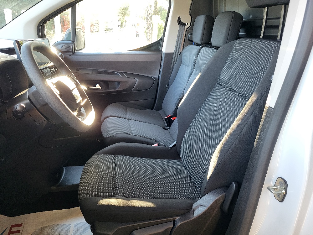 FIAT DOBLO’ CARGO 3 POSTI 1.5 BlueHdi 100cv – KM0 2025 – IN PRONTACONSEGNA – PREZO PROMO