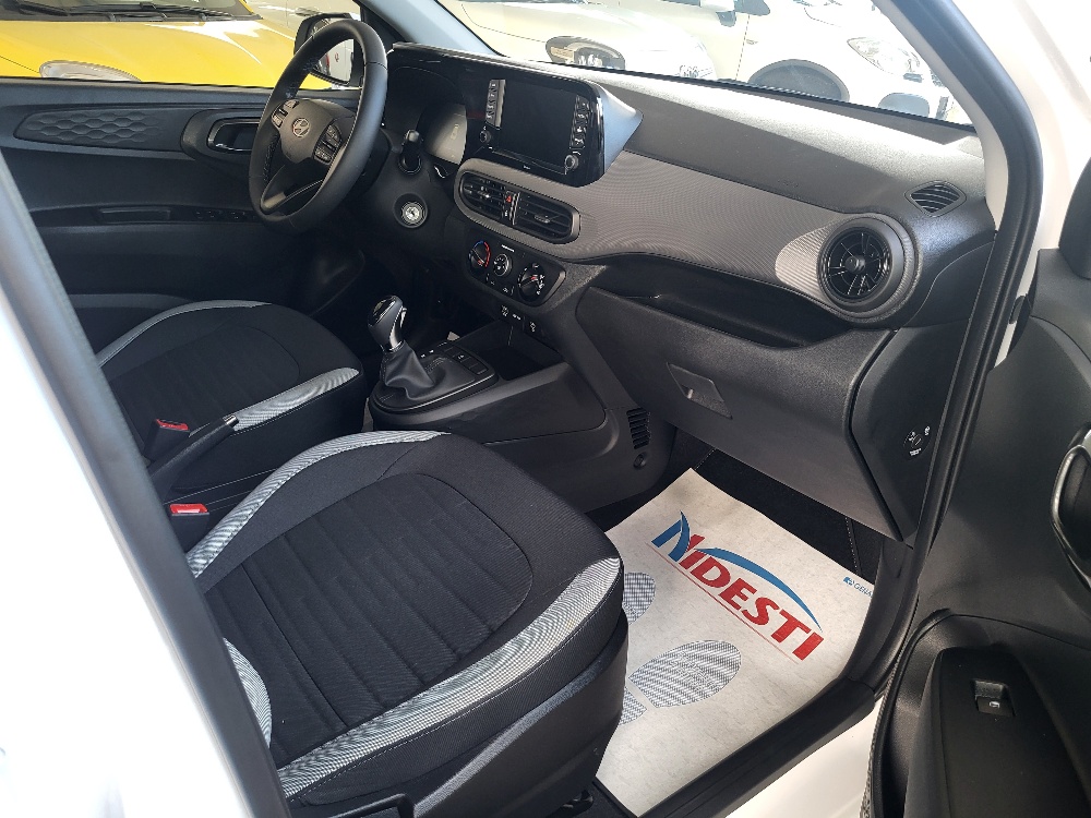 HYUNDAI i10 1.0 63cv CONNECTLINE CAMBIO AUTOMATICO – PREZZO PROMO