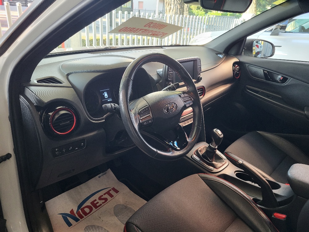 HYUNDAI KONA 1.0 t-gdi 120cv X-POSSIBLE – OK NEOPATENTATI