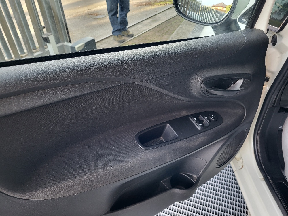 FIAT PUNTO 1.4 IMPIANTO GPL ORIGINALE – OK NEOPATENTATI!!!