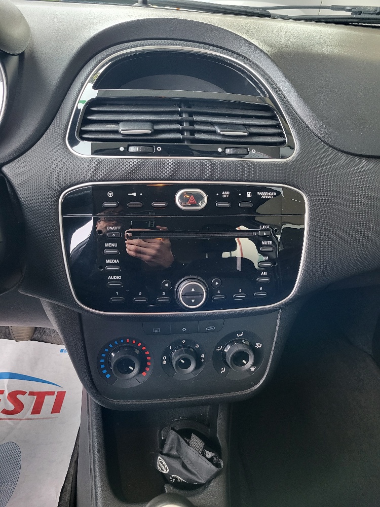 FIAT PUNTO 1.4 IMPIANTO GPL ORIGINALE – OK NEOPATENTATI!!!