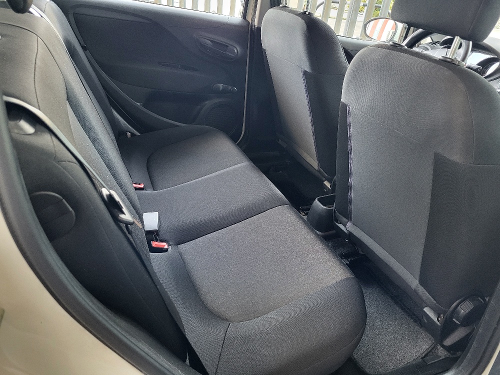 FIAT PUNTO 1.4 IMPIANTO GPL ORIGINALE – OK NEOPATENTATI!!!