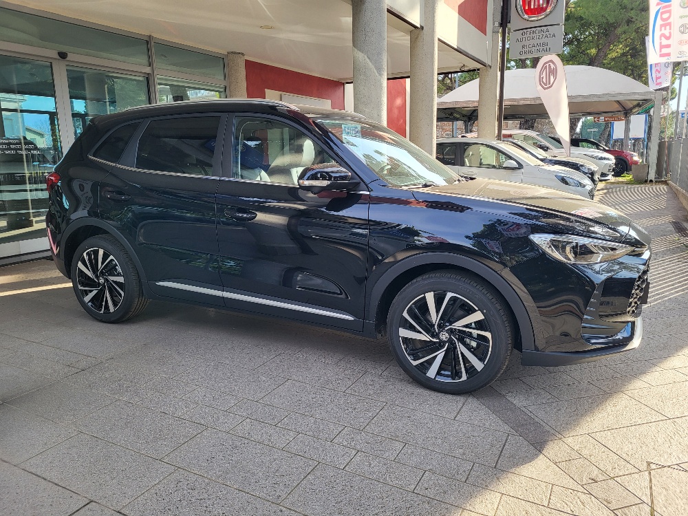 MG ZS 1.5 HYBRID+ 197cv LUXURY – KM0