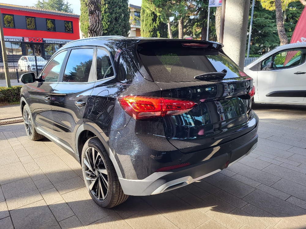 MG ZS 1.5 HYBRID+ 197cv LUXURY – KM0