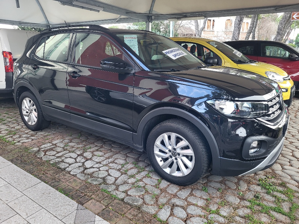 VOLKSWAGEN T-CROSS 1.0 TSI 95cv IURBAN – OK NEOPATENTATI