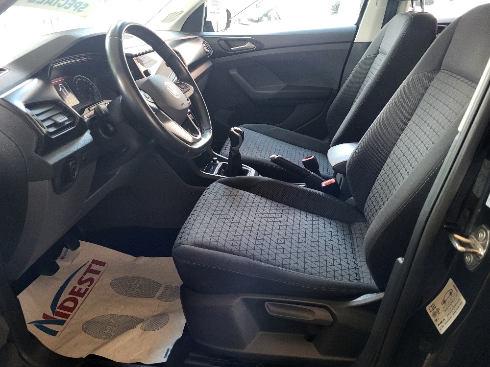 VOLKSWAGEN T-CROSS 1.0 TSI 95cv IURBAN – OK NEOPATENTATI