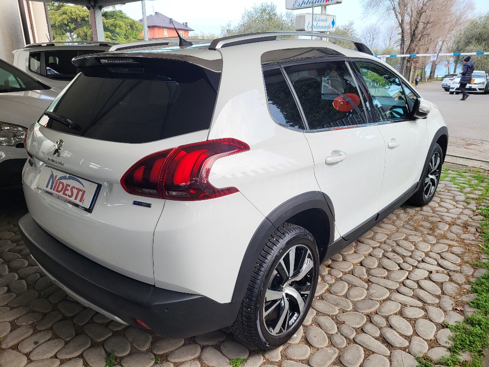 PEUGEOT 2008 1.2 BENZINA 110cv – UNICO PROPRIETARIO