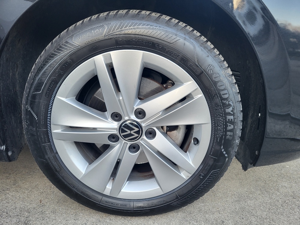 VOLKSWAGEN GOLF 8 2.0 tdi 150cv DSG – CAMBIO AUTOMATICO