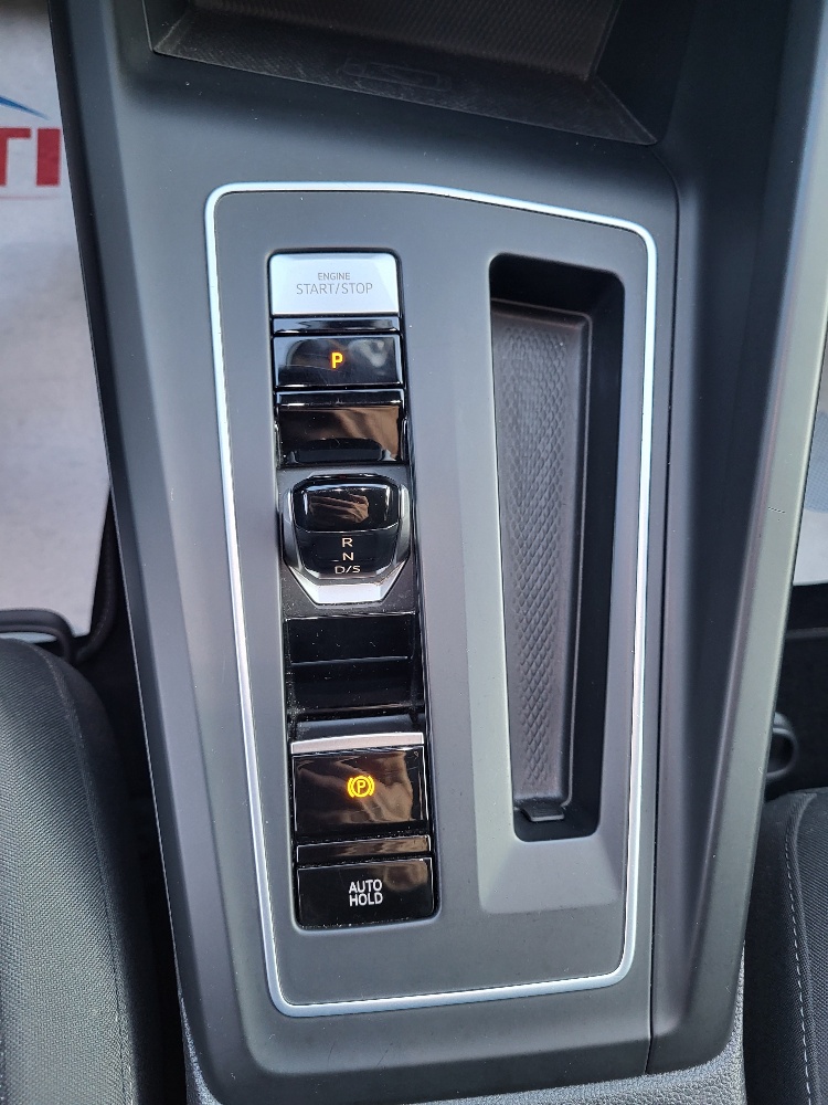 VOLKSWAGEN GOLF 8 2.0 tdi 150cv DSG – CAMBIO AUTOMATICO