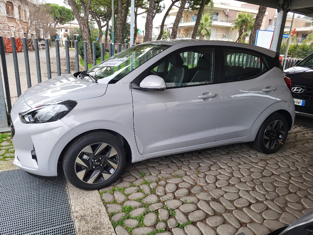HYUNDAI i10 1.0 63cv CONNECTLINE CAMBIO AUTOMATICO – PREZZO PROMO