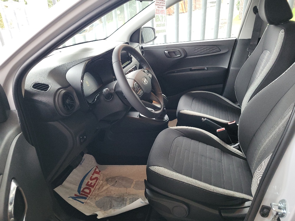 HYUNDAI i10 1.0 63cv CONNECTLINE CAMBIO AUTOMATICO – PREZZO PROMO