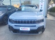 JEEP AVENGER 1.2 TURBO eHYBRID 110cv MHEV ALTITUDE + PACK CONVENIENCE – KM0 2026 –