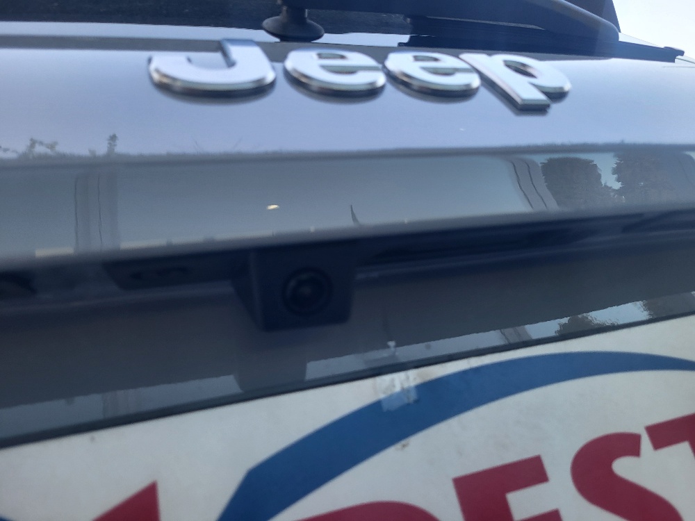 JEEP AVENGER 1.2 TURBO eHYBRID 110cv MHEV ALTITUDE + PACK CONVENIENCE – KM0 2026 –