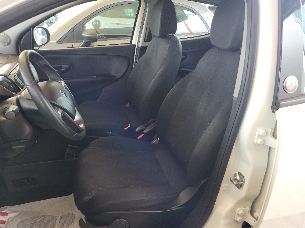 LANCIA Y 1.2 ECOCHIC GOLD BENZINA E GPL STUPENDA – OK NEOPATENTATI!!!