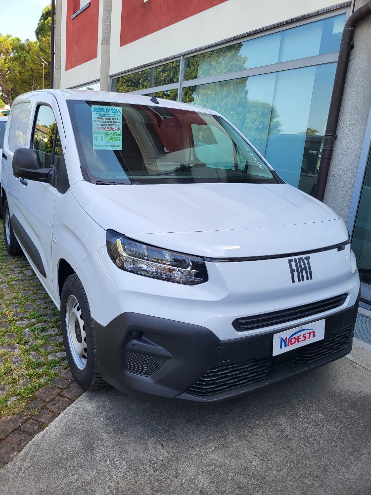 FIAT DOBLO’ CARGO 2 POSTI 1.5 BlueHdi 100cv – KM0 2026 – PACK WORKSITE