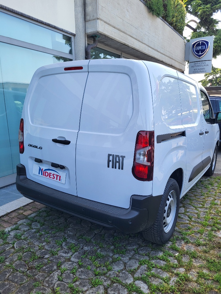 FIAT DOBLO’ CARGO 2 POSTI 1.5 BlueHdi 100cv – KM0 2026 – PACK WORKSITE